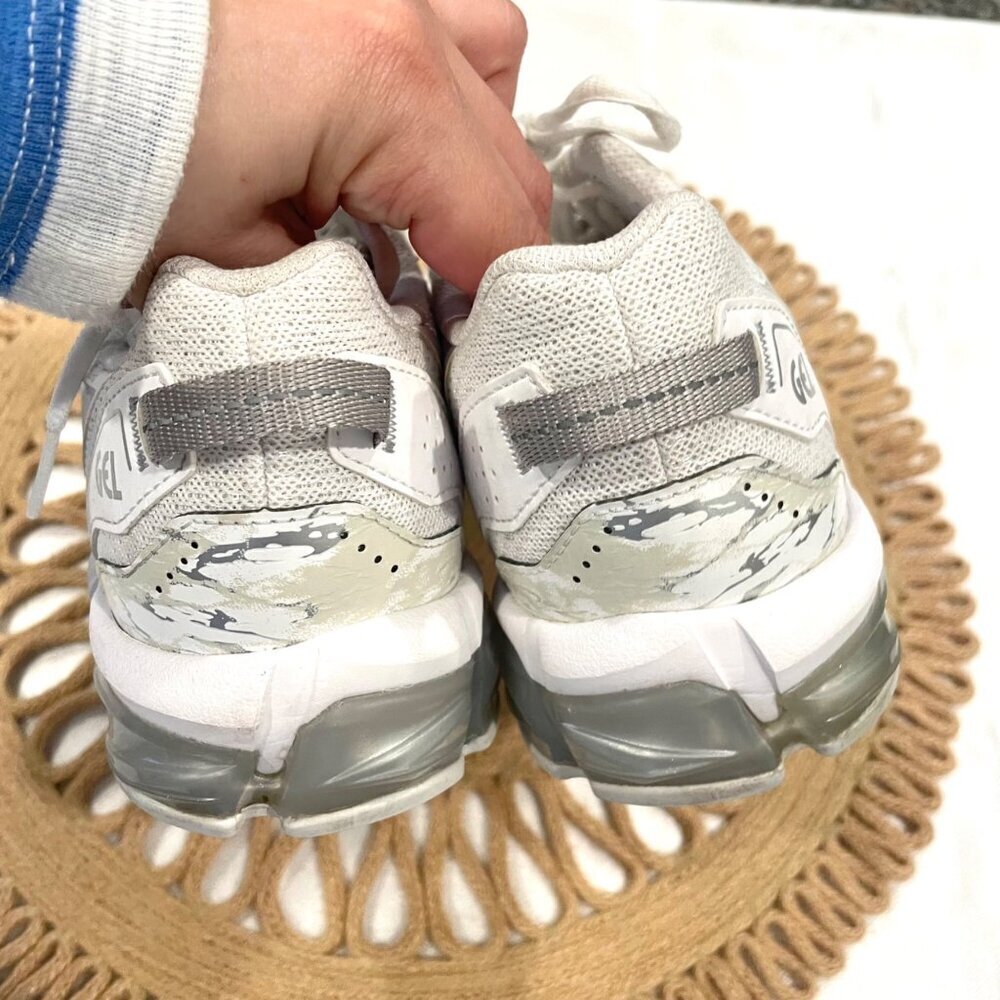 Asics Gel-Quantum 90 White/Pure Silver Sneakers Size Women's 8/ EU 39.5 - Picture 7 of 11